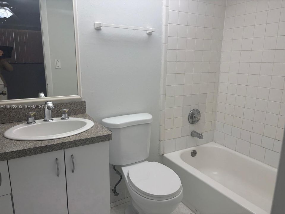 For Rent: $1,500 (1 beds, 1 baths, 750 Square Feet)