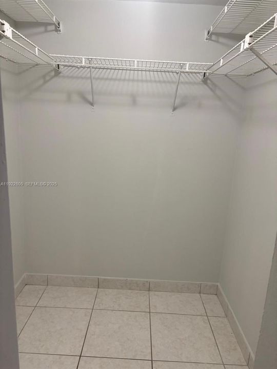 For Rent: $1,500 (1 beds, 1 baths, 750 Square Feet)