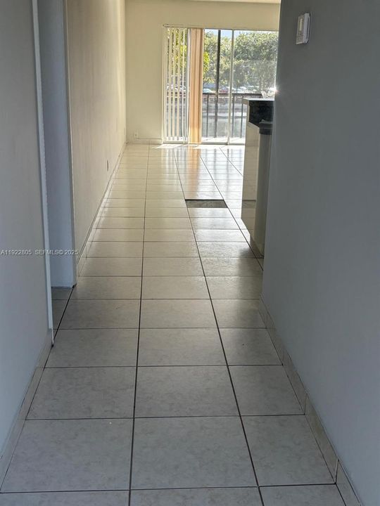 For Rent: $1,500 (1 beds, 1 baths, 750 Square Feet)