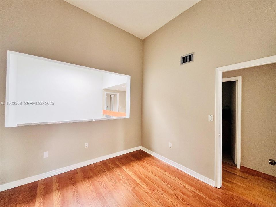 В аренду: $6,000 (3 спален, 2 ванн, 2265 Квадратных фут)