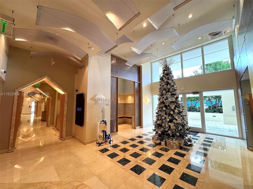 For Sale: $2,450,000 (3 beds, 2 baths, 1559 Square Feet)