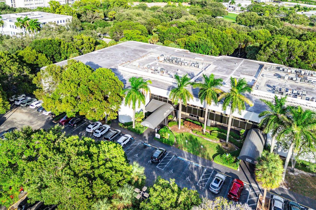 033-2900NorthMilitaryTrail-244N-BocaRato