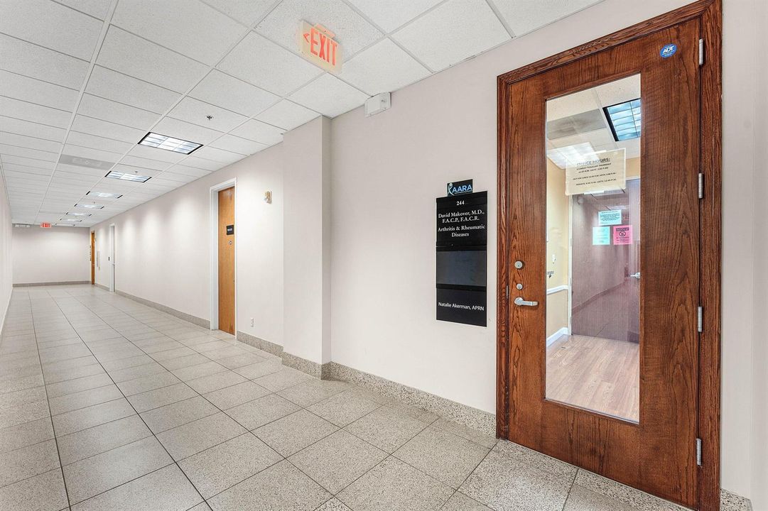 020-2900NorthMilitaryTrail-244N-BocaRato