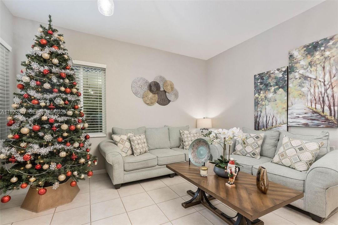 For Sale: $730,000 (4 beds, 2 baths, 1859 Square Feet)