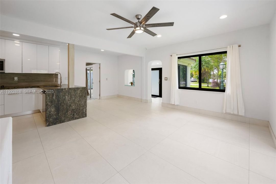 For Rent: $4,300 (4 beds, 2 baths, 1467 Square Feet)