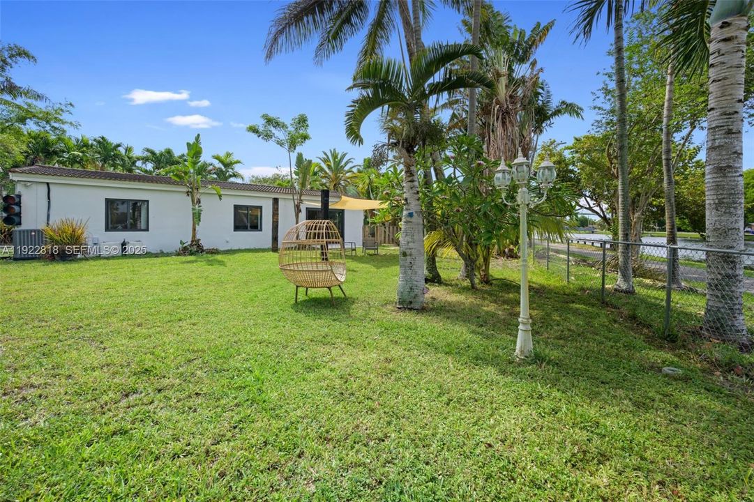 For Rent: $4,300 (4 beds, 2 baths, 1467 Square Feet)