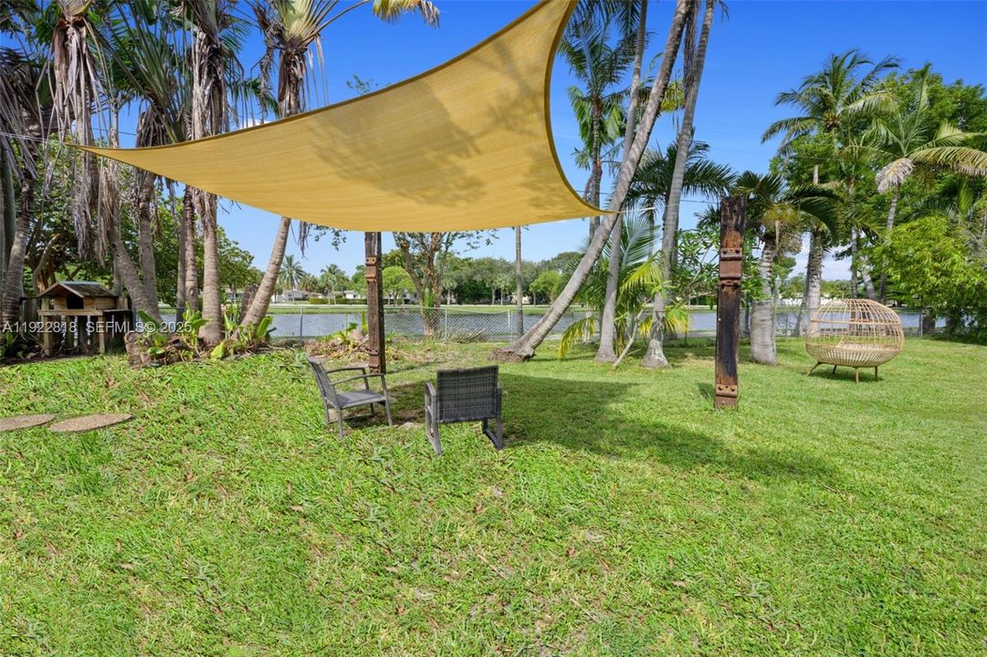 For Rent: $4,300 (4 beds, 2 baths, 1467 Square Feet)