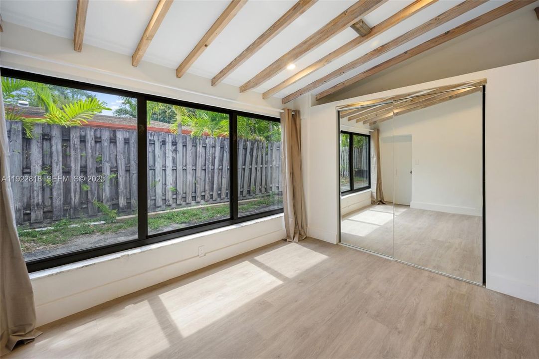 For Rent: $4,300 (4 beds, 2 baths, 1467 Square Feet)