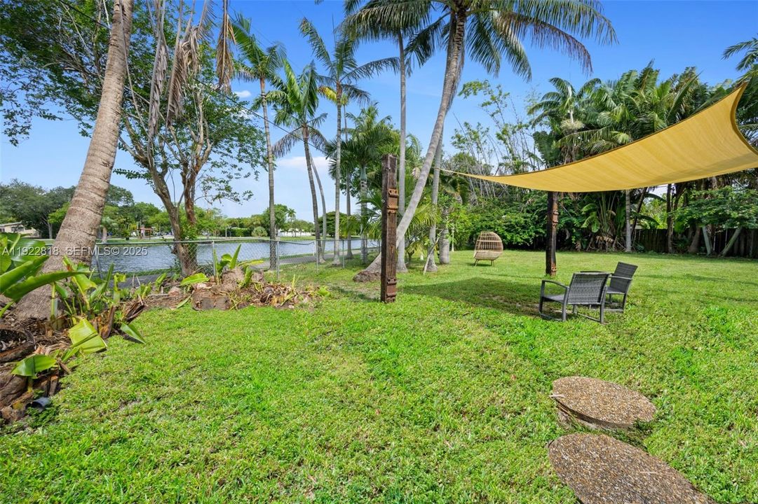 For Rent: $4,300 (4 beds, 2 baths, 1467 Square Feet)