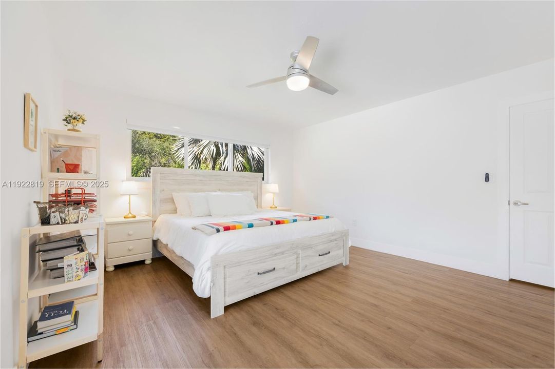 For Sale: $1,395,000 (3 beds, 2 baths, 2089 Square Feet)