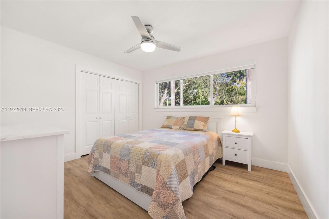 For Sale: $1,395,000 (3 beds, 2 baths, 2089 Square Feet)