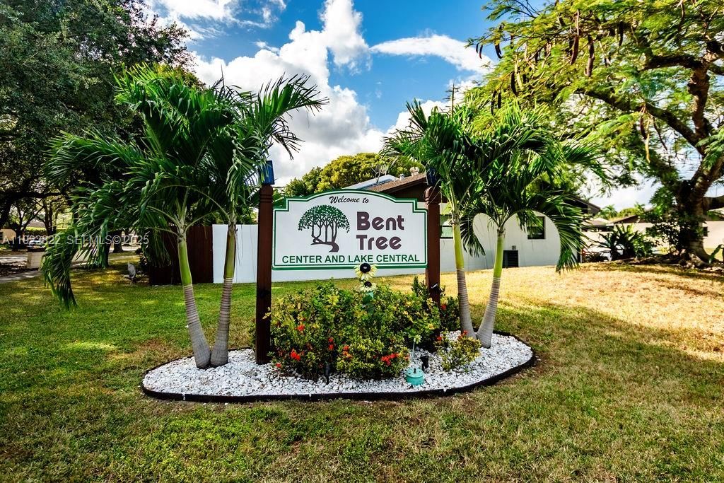 For Rent: $3,200 (3 beds, 2 baths, 1061 Square Feet)