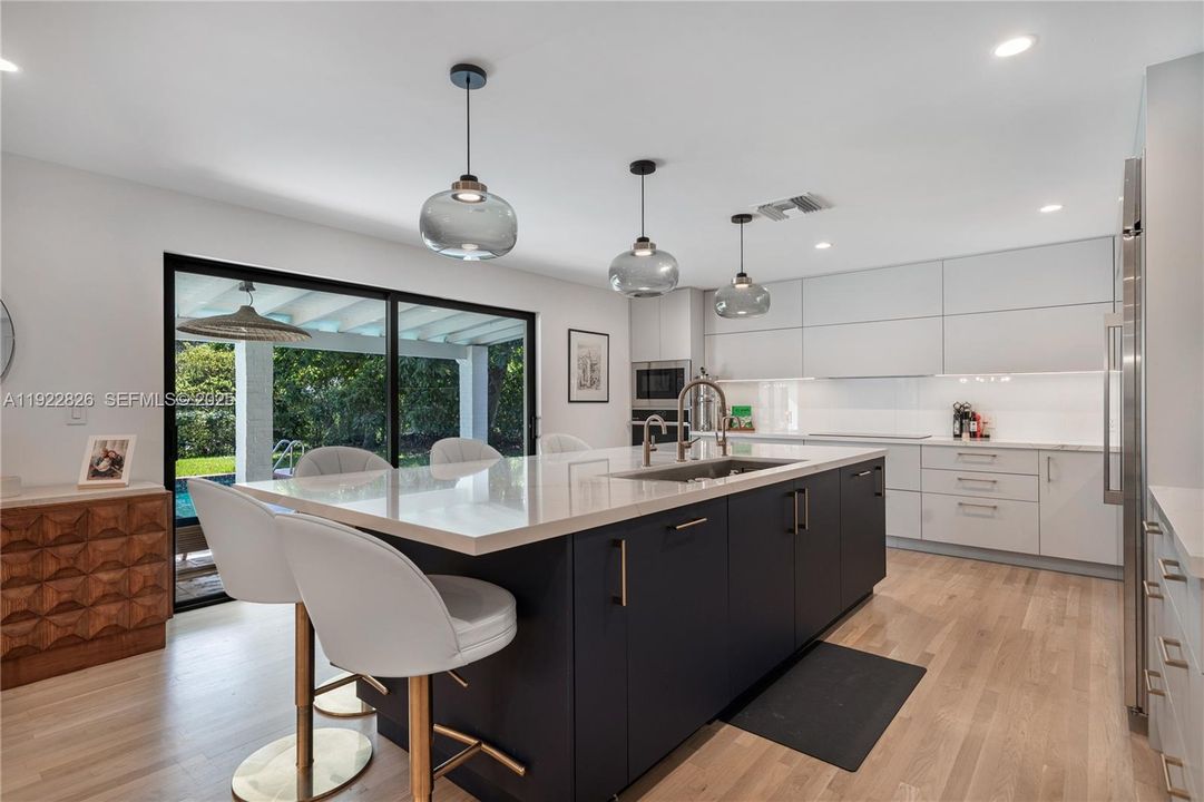 待售: $2,385,000 (5 贝兹, 3 浴室, 2962 平方英尺)