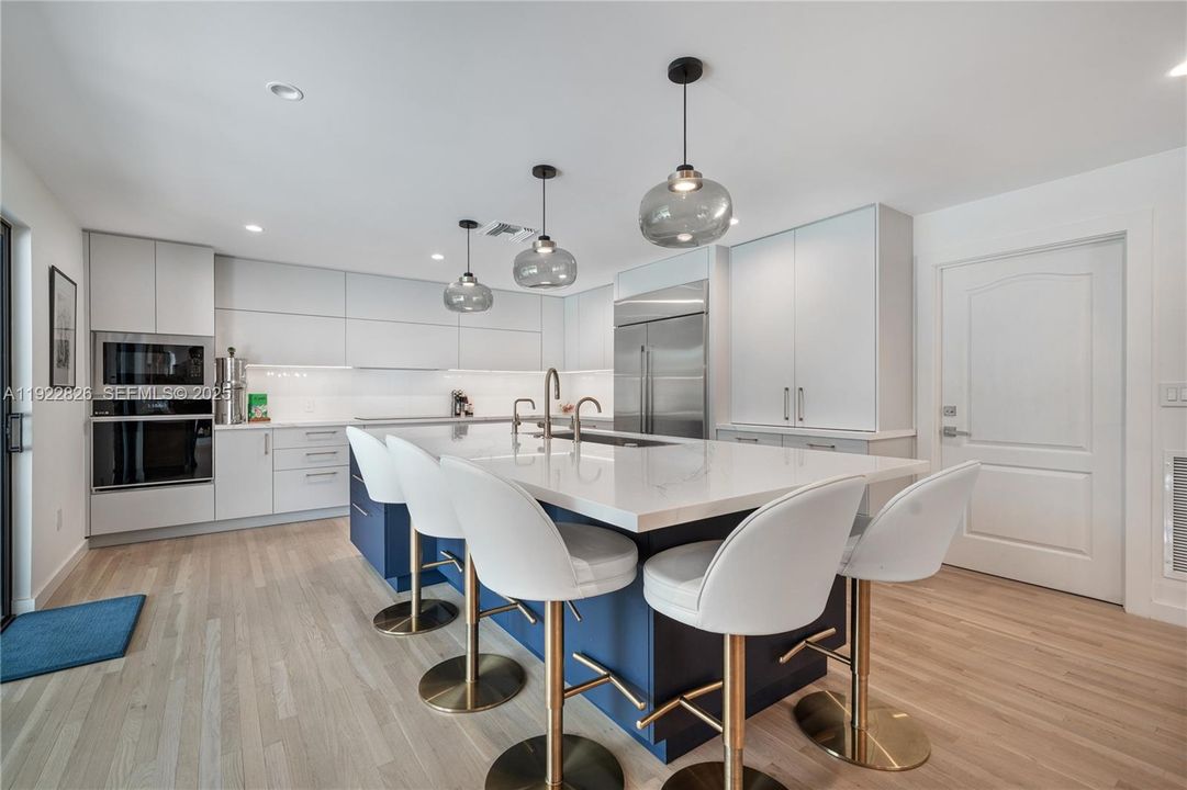 待售: $2,385,000 (5 贝兹, 3 浴室, 2962 平方英尺)