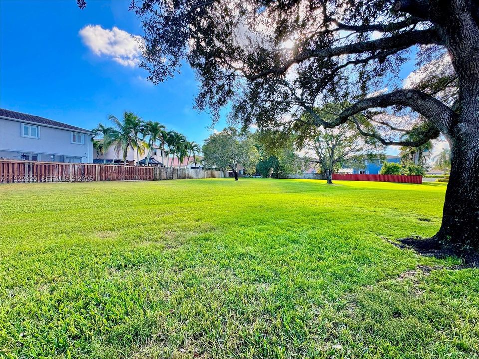 待售: $550,000 (4 贝兹, 2 浴室, 1886 平方英尺)