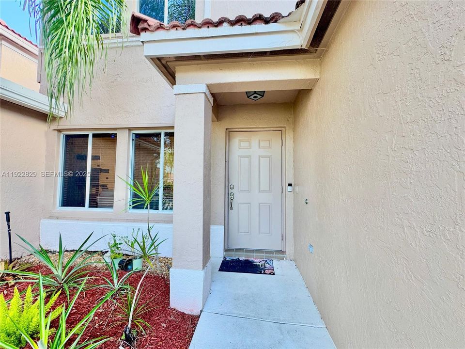 待售: $550,000 (4 贝兹, 2 浴室, 1886 平方英尺)