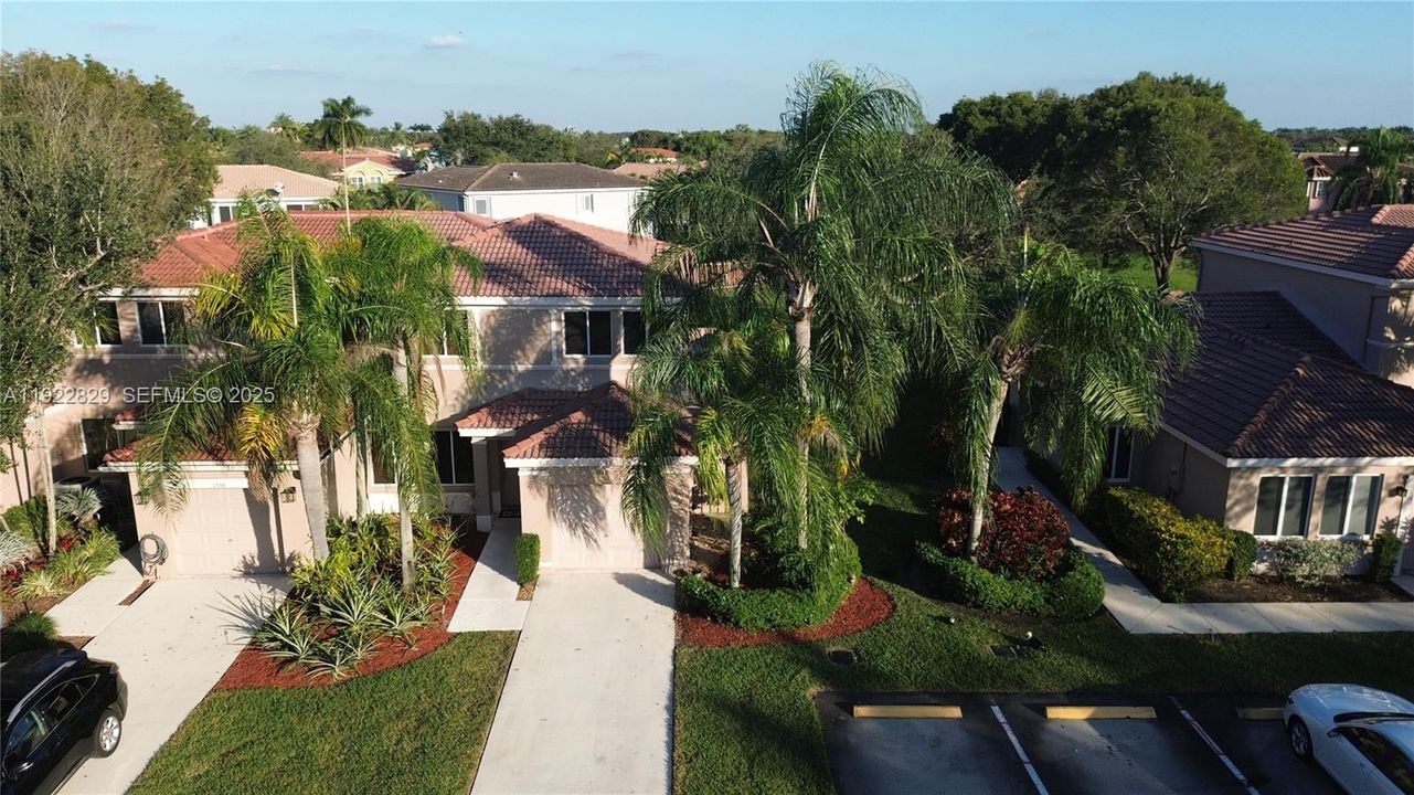 待售: $550,000 (4 贝兹, 2 浴室, 1886 平方英尺)