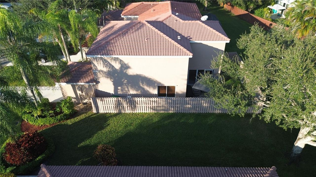 待售: $550,000 (4 贝兹, 2 浴室, 1886 平方英尺)