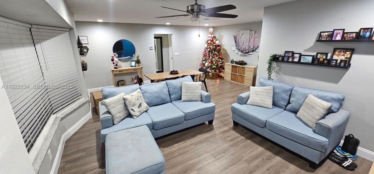 待售: $460,000 (3 贝兹, 2 浴室, 1802 平方英尺)