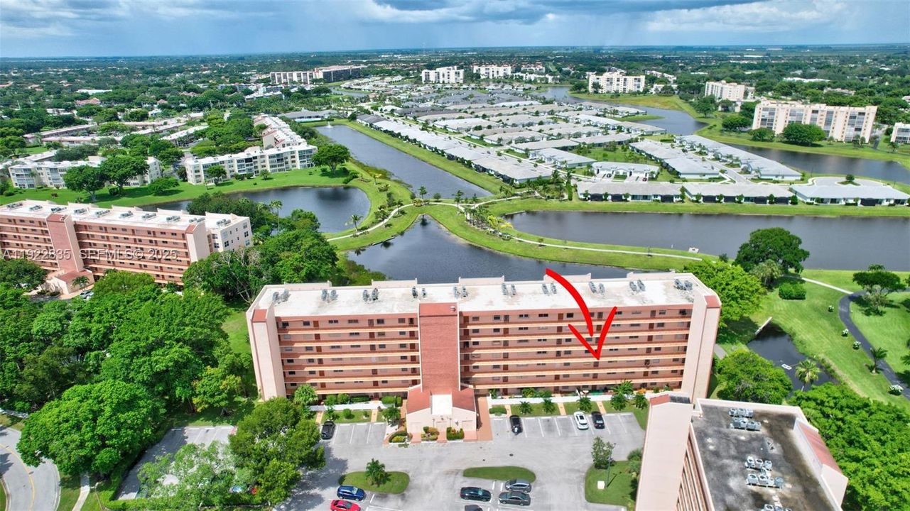 На продажу: $110,000 (2 спален, 2 ванн, 1060 Квадратных фут)