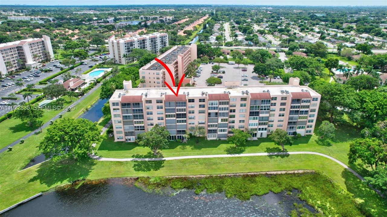 На продажу: $110,000 (2 спален, 2 ванн, 1060 Квадратных фут)