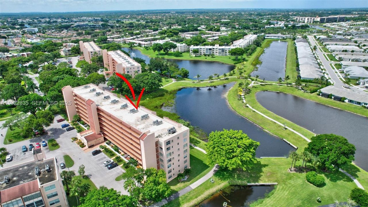 На продажу: $110,000 (2 спален, 2 ванн, 1060 Квадратных фут)