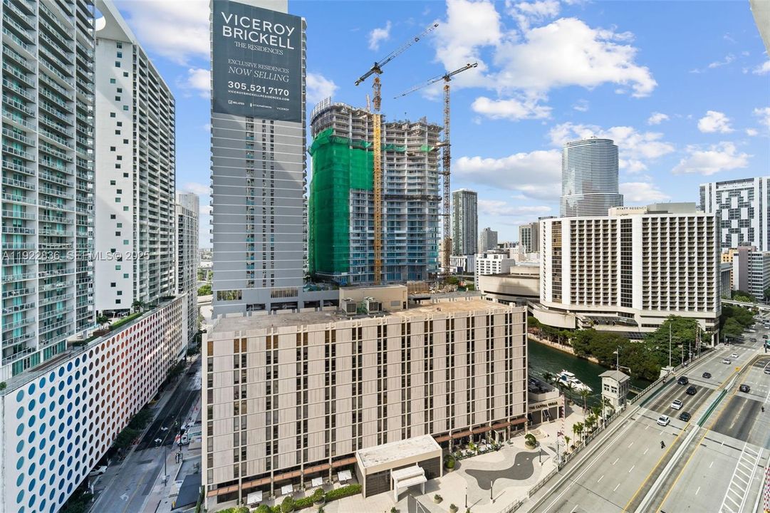 待售: $595,000 (1 贝兹, 1 浴室, 842 平方英尺)