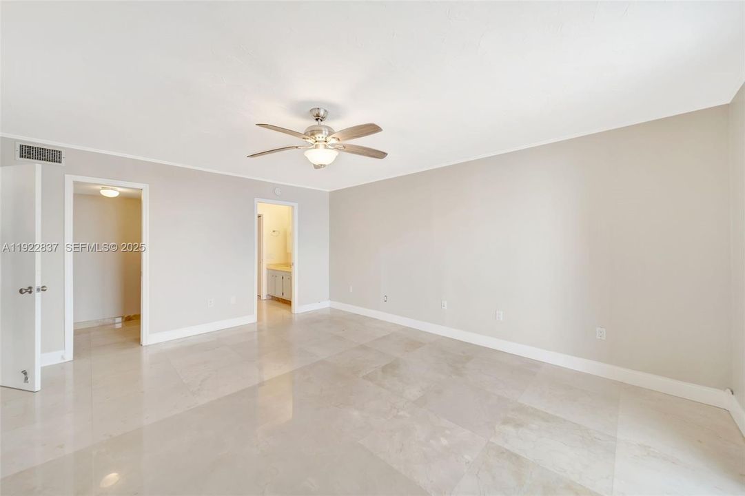 For Sale: $505,000 (2 beds, 2 baths, 1330 Square Feet)