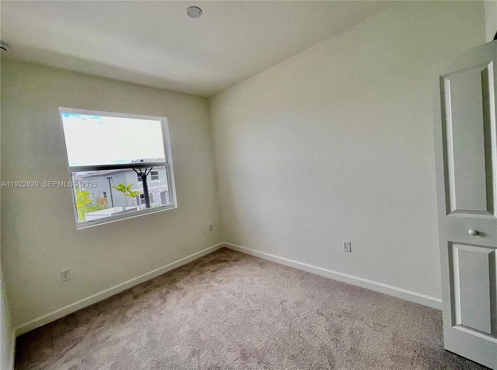 В аренду: $2,300 (3 спален, 2 ванн, 0 Квадратных фут)