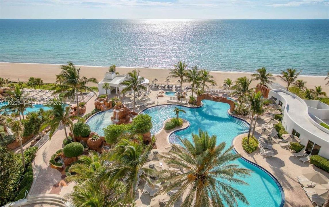 На продажу: $230,000 (0 спален, 1 ванн, 664 Квадратных фут)