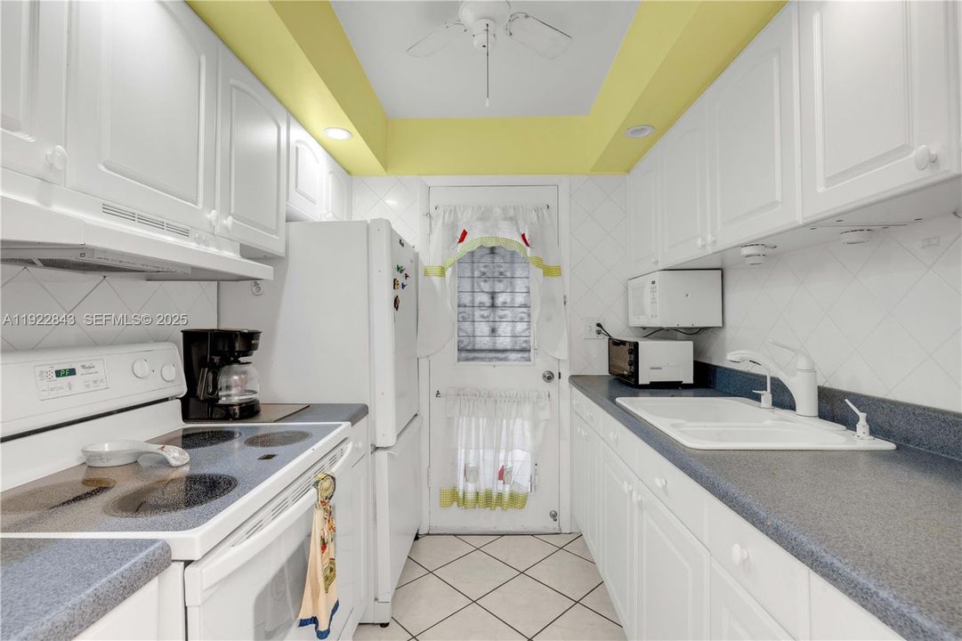 En Venta: $70,000 (1 camas, 1 baños, 688 Pies cuadrados)