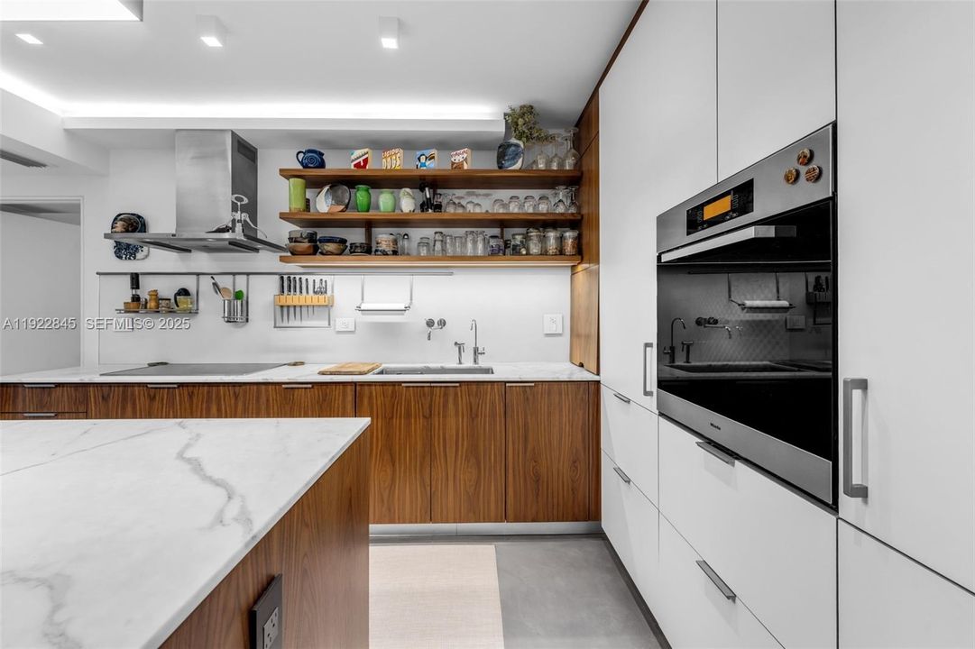 待售: $1,750,000 (3 贝兹, 3 浴室, 1864 平方英尺)