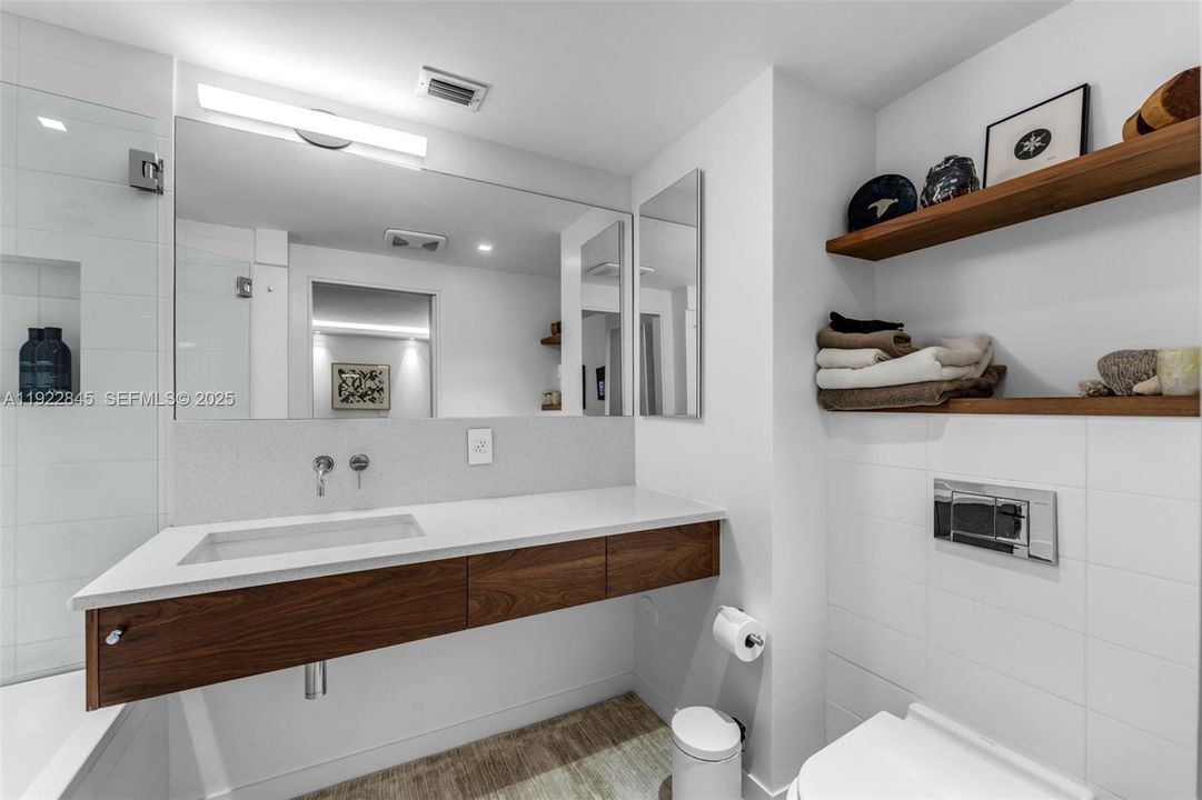 待售: $1,750,000 (3 贝兹, 3 浴室, 1864 平方英尺)