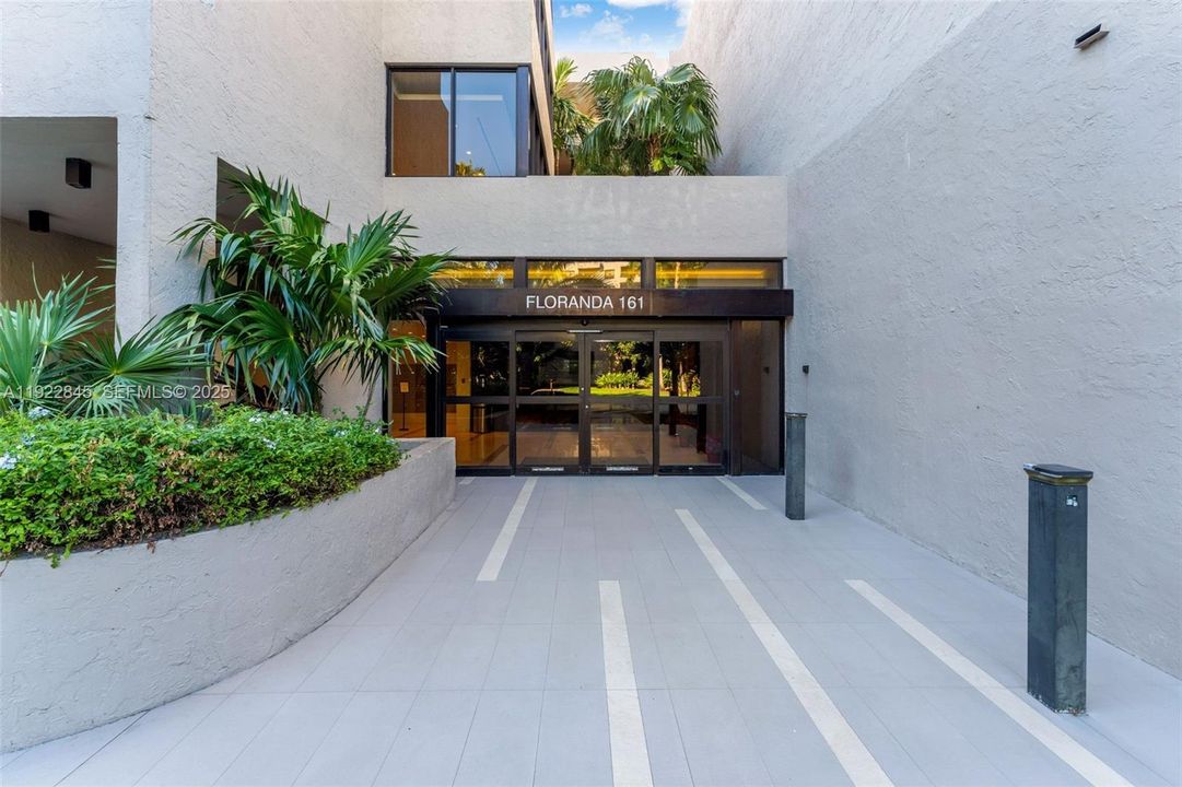 待售: $1,750,000 (3 贝兹, 3 浴室, 1864 平方英尺)