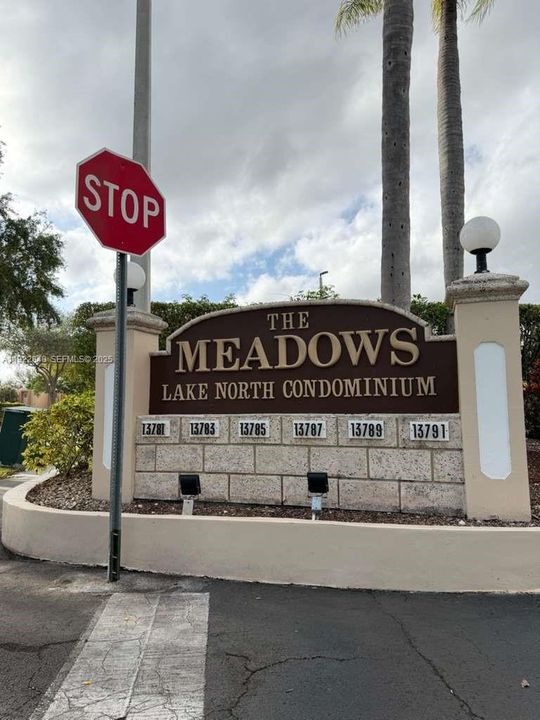 出租: $1,895 (1 贝兹, 1 浴室, 750 平方英尺)