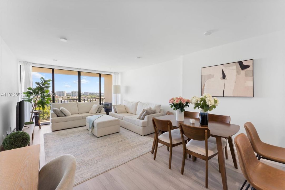 For Rent: $1,900 (1 beds, 1 baths, 782 Square Feet)