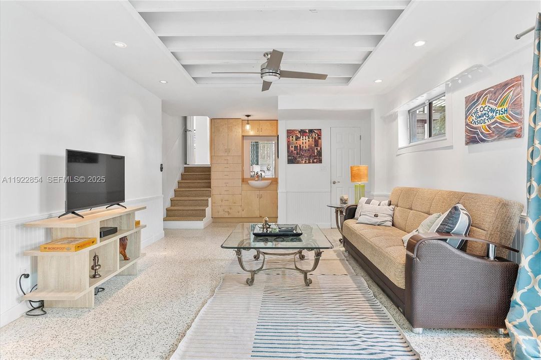 В аренду: $15,000 (4 спален, 3 ванн, 2509 Квадратных фут)