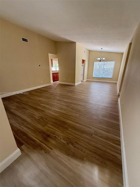 For Rent: $3,950 (3 beds, 2 baths, 1465 Square Feet)