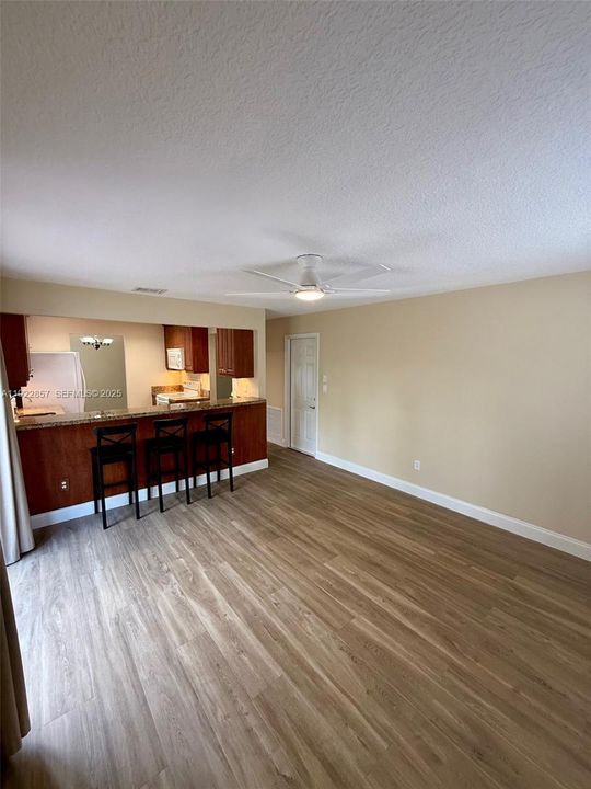 For Rent: $3,950 (3 beds, 2 baths, 1465 Square Feet)