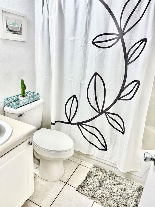 待售: $264,000 (2 贝兹, 2 浴室, 854 平方英尺)