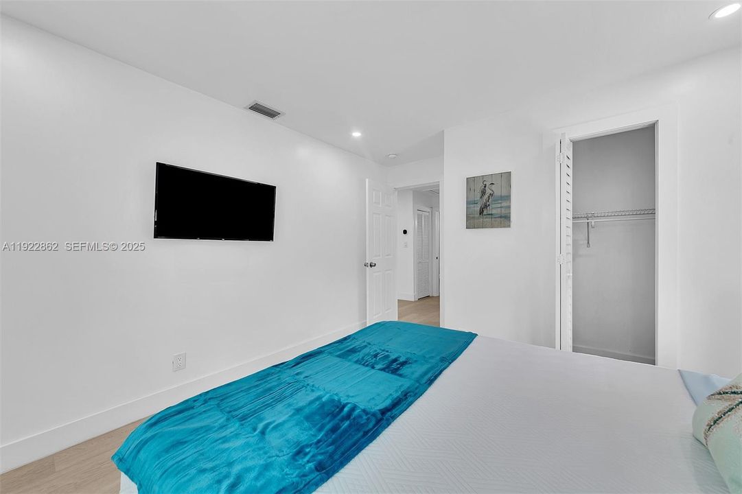 待售: $500,000 (4 贝兹, 3 浴室, 1262 平方英尺)