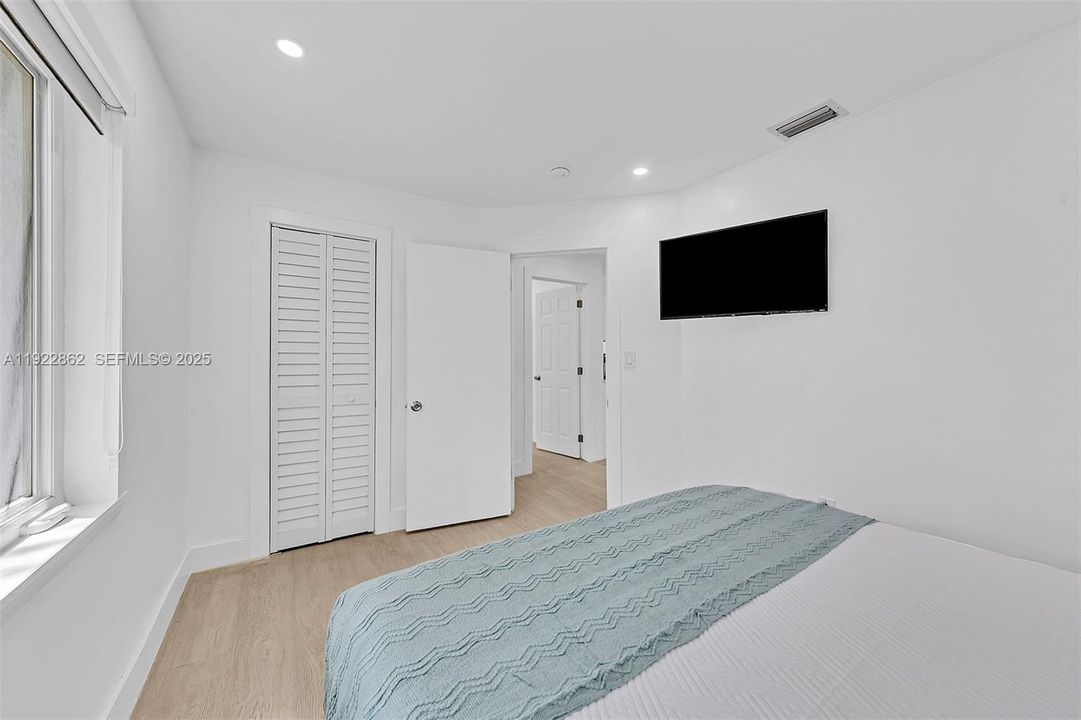 待售: $500,000 (4 贝兹, 3 浴室, 1262 平方英尺)