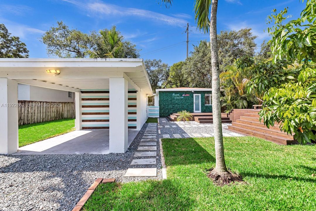 待售: $500,000 (4 贝兹, 3 浴室, 1262 平方英尺)