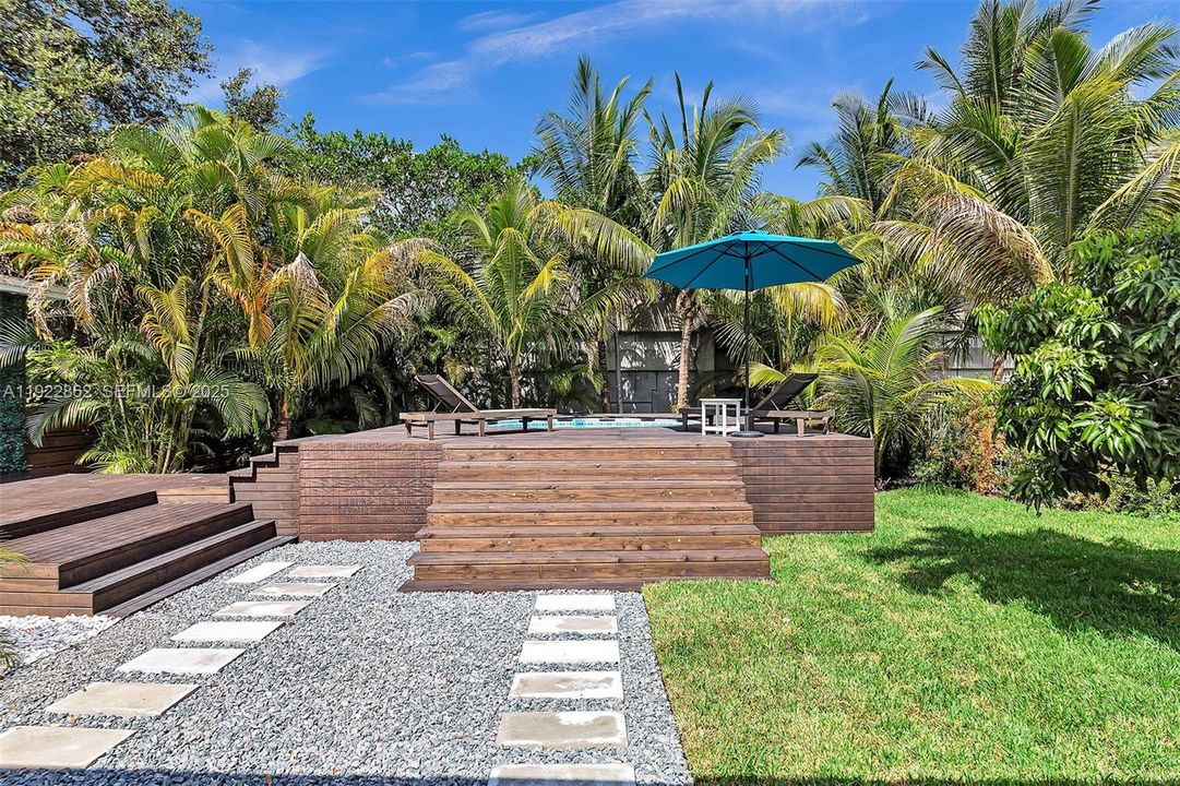 待售: $500,000 (4 贝兹, 3 浴室, 1262 平方英尺)