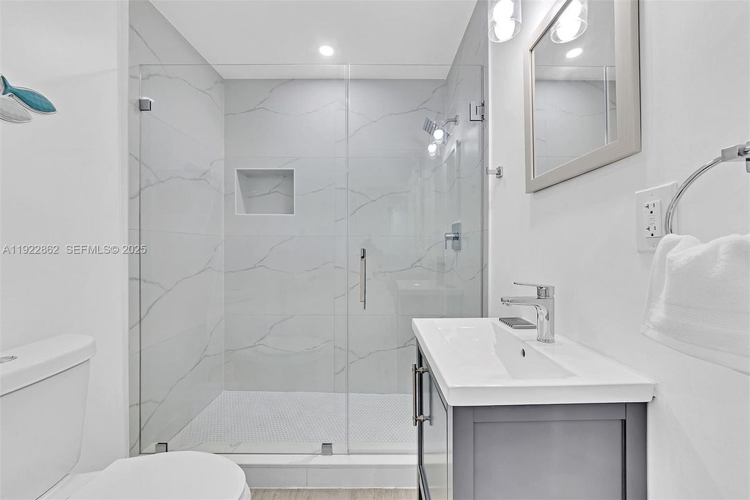 待售: $500,000 (4 贝兹, 3 浴室, 1262 平方英尺)