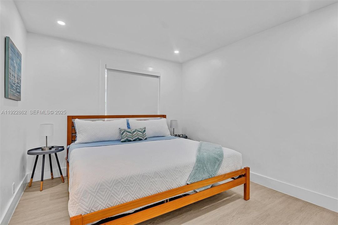 待售: $500,000 (4 贝兹, 3 浴室, 1262 平方英尺)