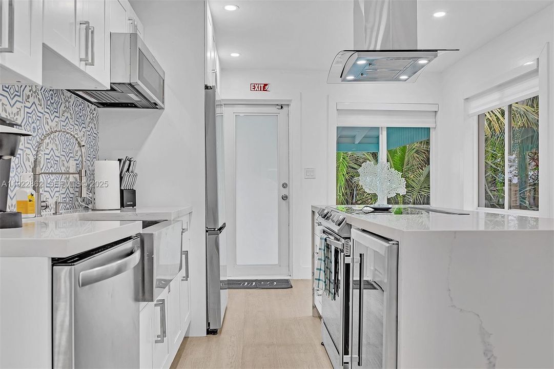 待售: $500,000 (4 贝兹, 3 浴室, 1262 平方英尺)