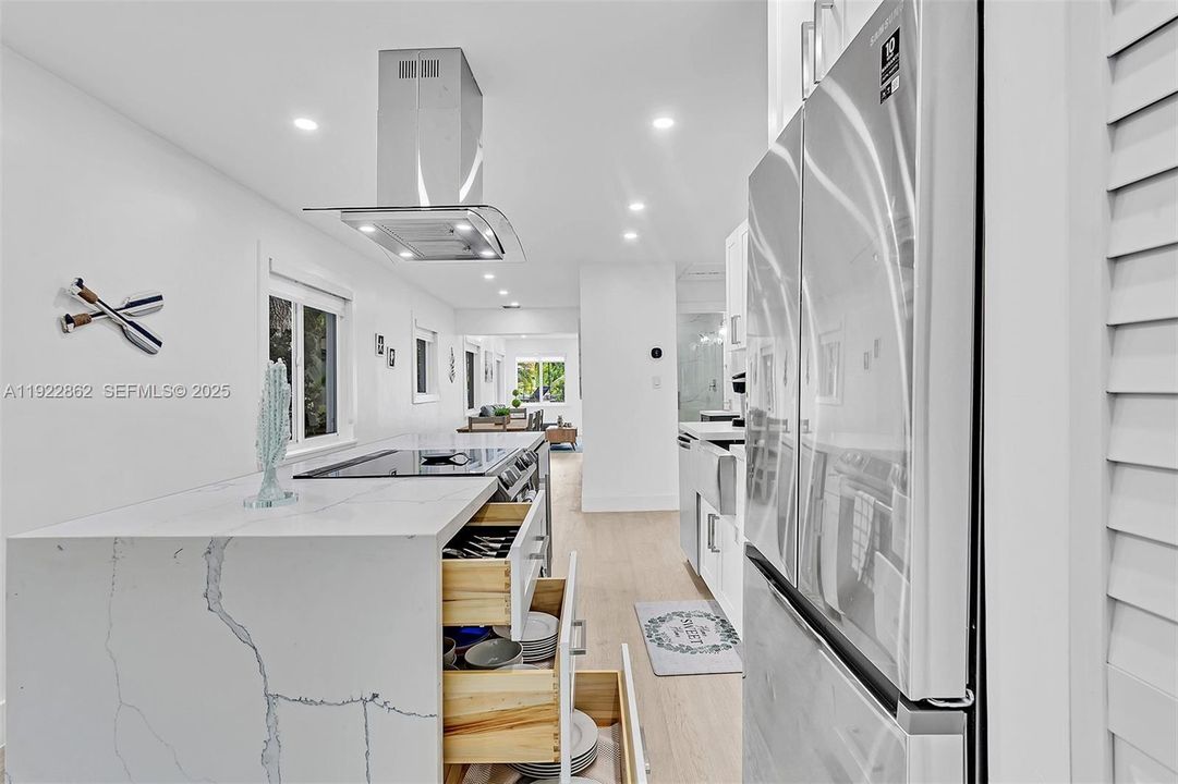 待售: $500,000 (4 贝兹, 3 浴室, 1262 平方英尺)