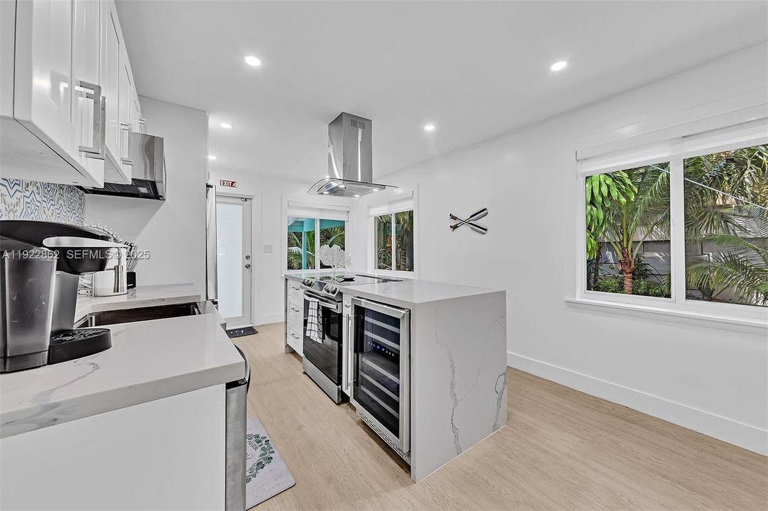 待售: $500,000 (4 贝兹, 3 浴室, 1262 平方英尺)