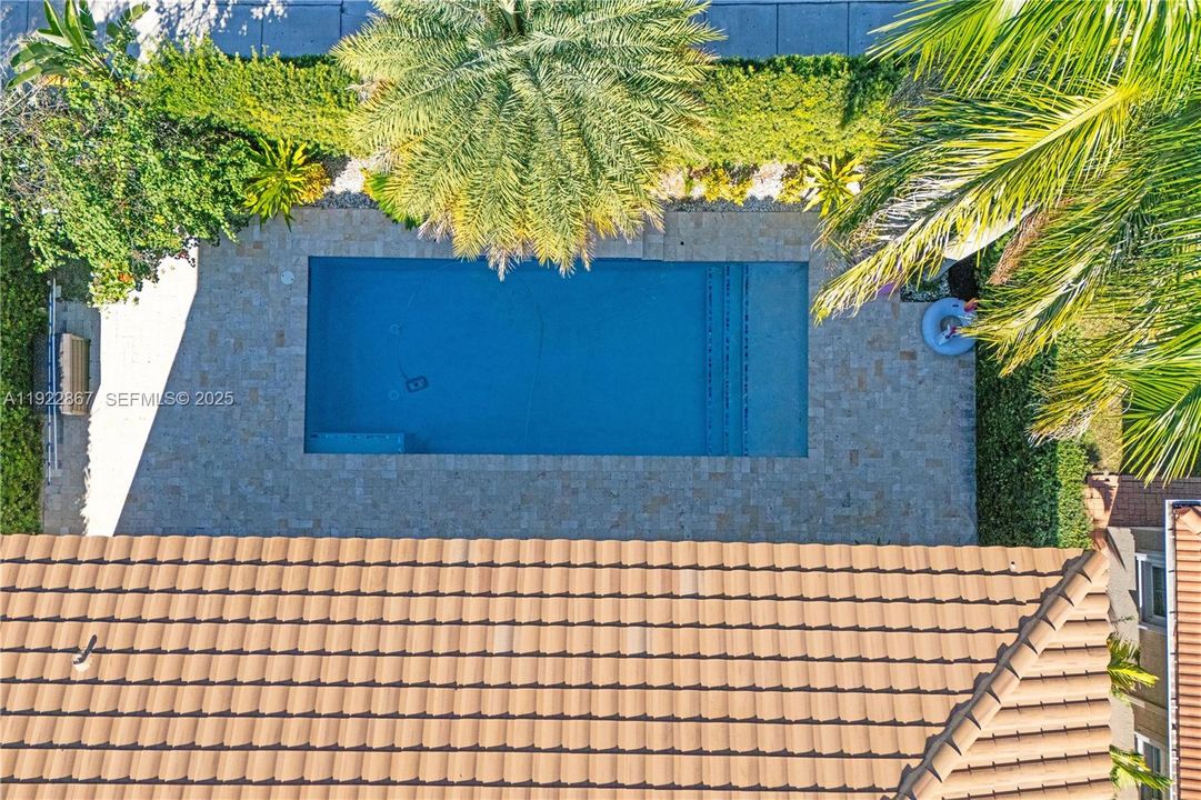 En Venta: $999,000 (5 camas, 4 baños, 2747 Pies cuadrados)